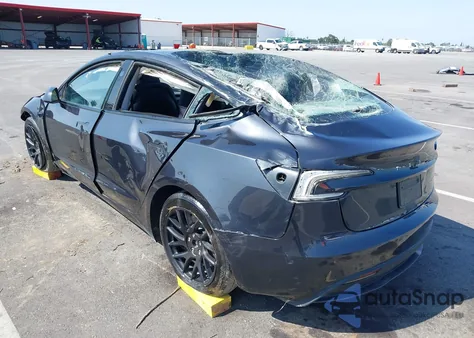 2024 Tesla Model 3 из США, поврежденный, VIN 5YJ3E1EB8RF732423